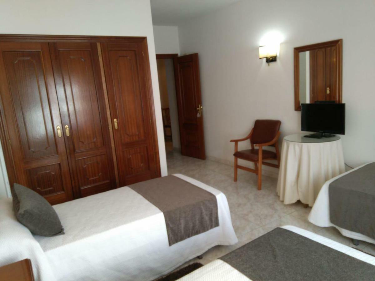 Hostal Mourelos O Grove Rom bilde